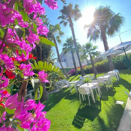 Hotel Combarro فندق كومبارو