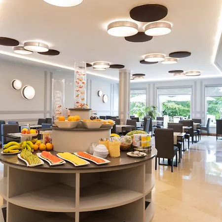 מלון Hotel Combarro