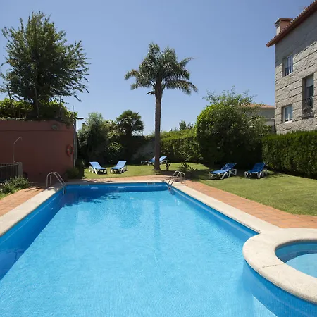 Hotel Combarro كومبارو