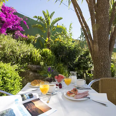 فندق Hotel Combarro