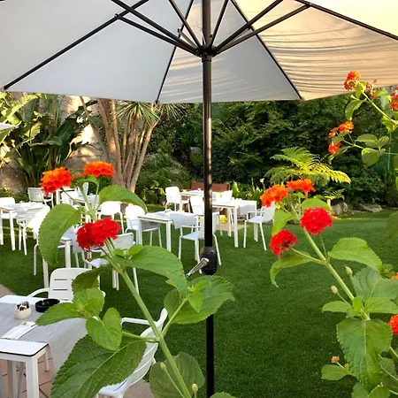 فندق Hotel Combarro