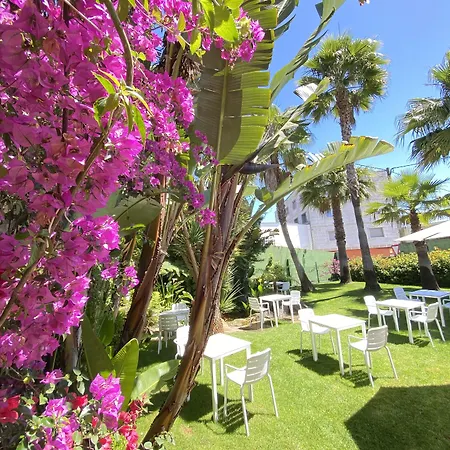 Hotel Combarro فندق كومبارو