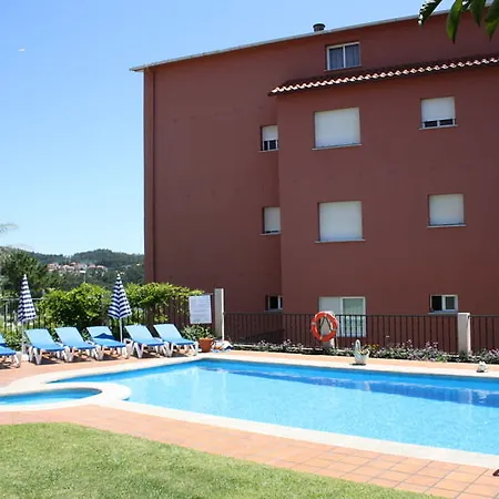 فندق Hotel Combarro كومبارو