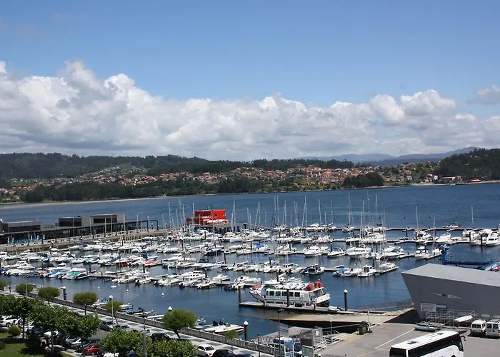 מלון Hotel Combarro קומבארו