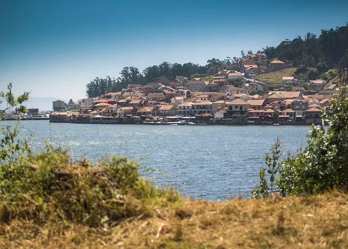 מלון Hotel Combarro