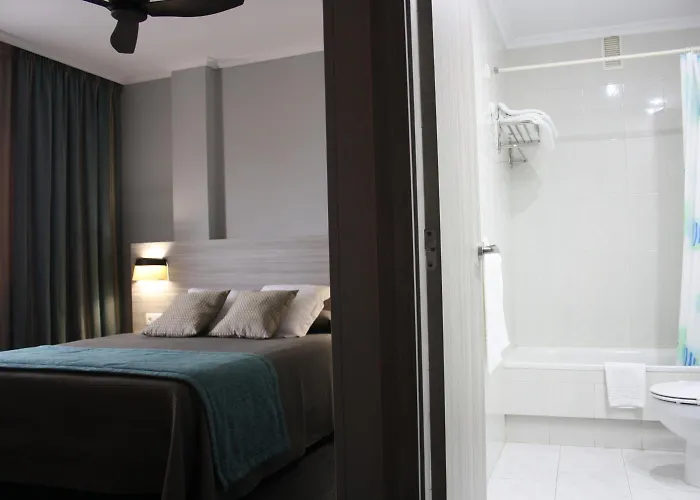 Hotel Combarro מלון