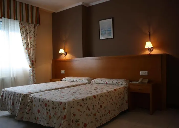 Hotel Combarro מלון *